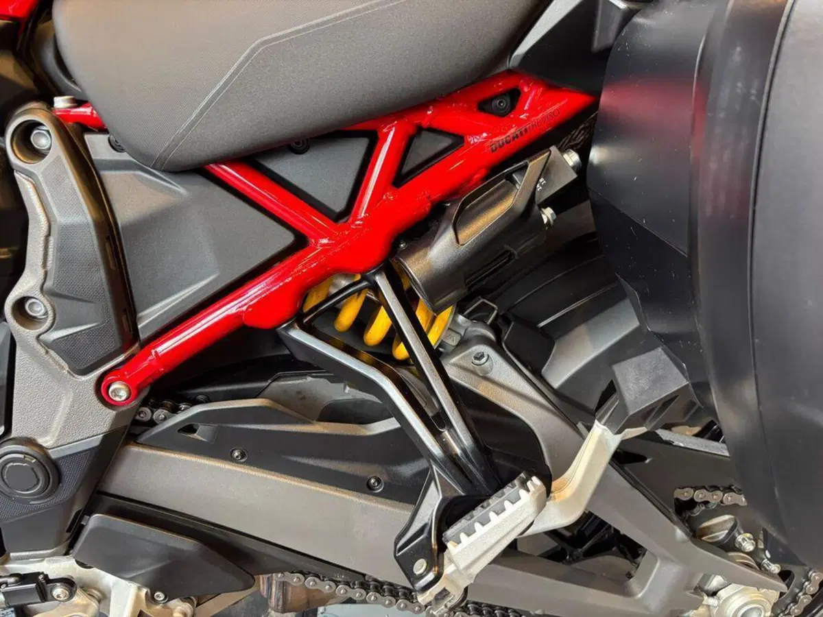 Ducati Multistrada V4 S (2021 - 24) (13)