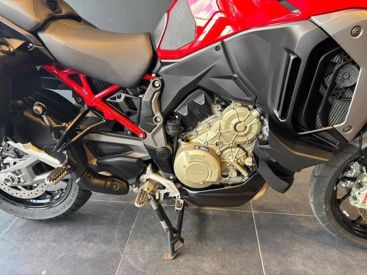 Ducati Multistrada V4 S (2021 - 24) (11)