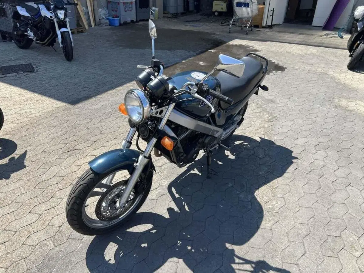 Honda NTV 650 R (1994 - 98) (4)