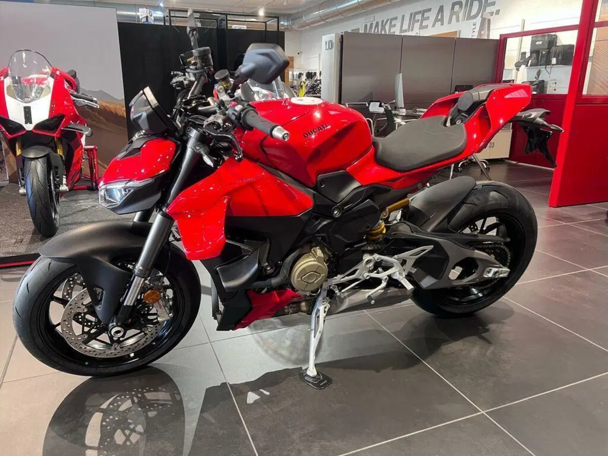 Ducati Streetfighter V4 1100 (2021 - 22) (5)
