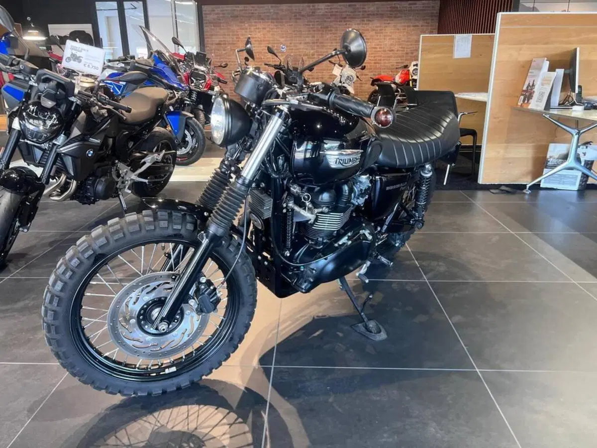 Triumph Bonneville T100 (2008 - 16) (4)