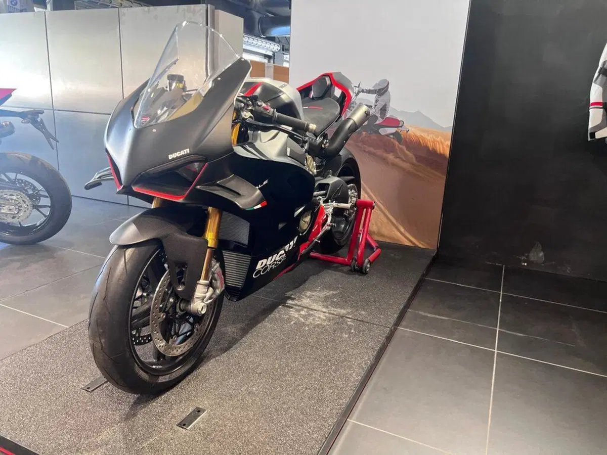 Ducati Panigale V4 1100 SP2 (2022 - 23) (4)
