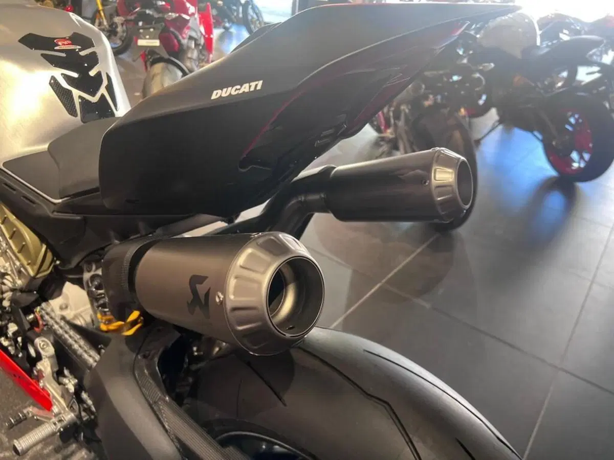Ducati Panigale V4 1100 SP2 (2022 - 23) (10)