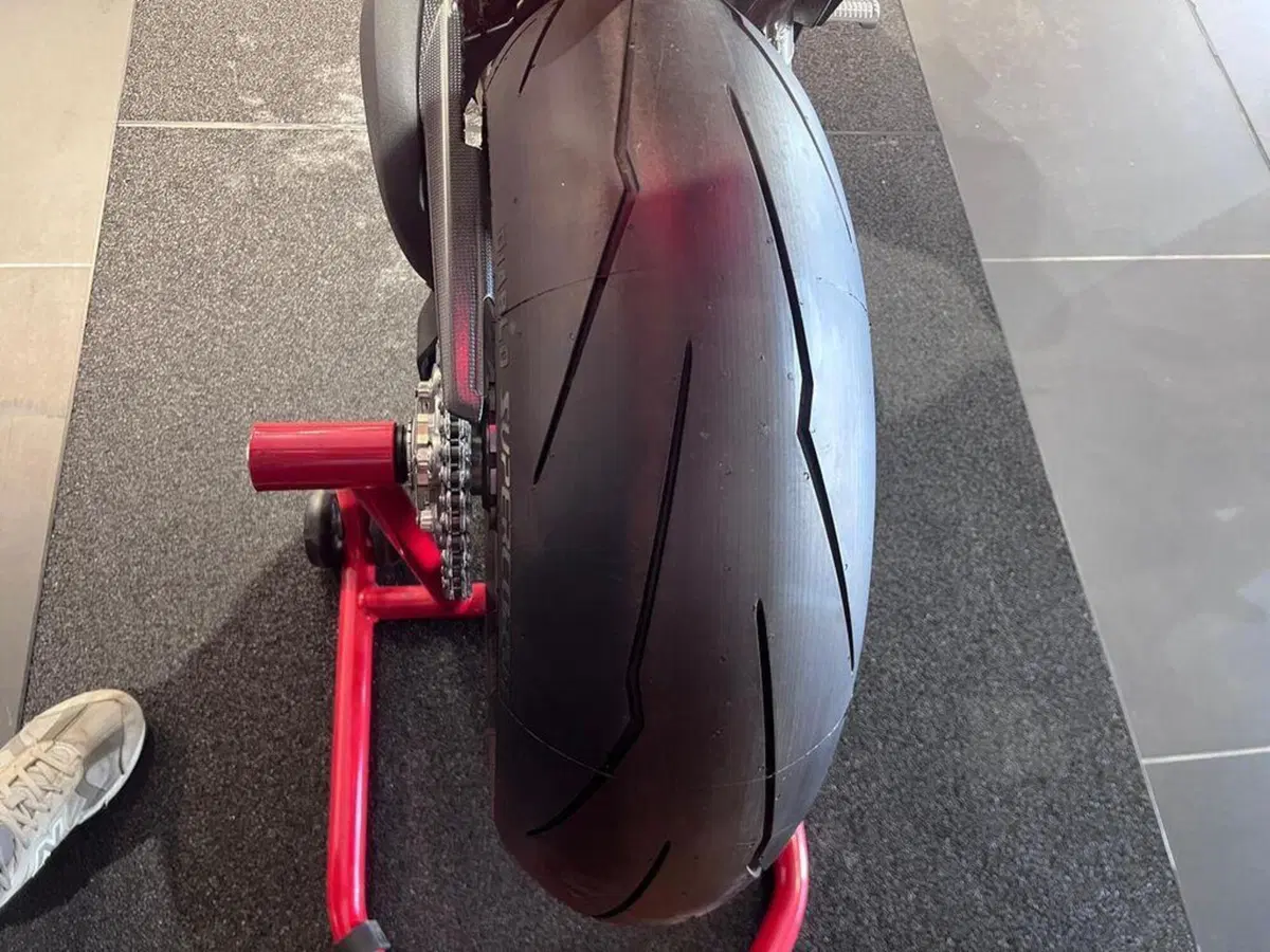 Ducati Panigale V4 1100 SP2 (2022 - 23) (13)