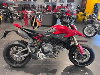 Ducati Hypermotard V2 (2026) usata