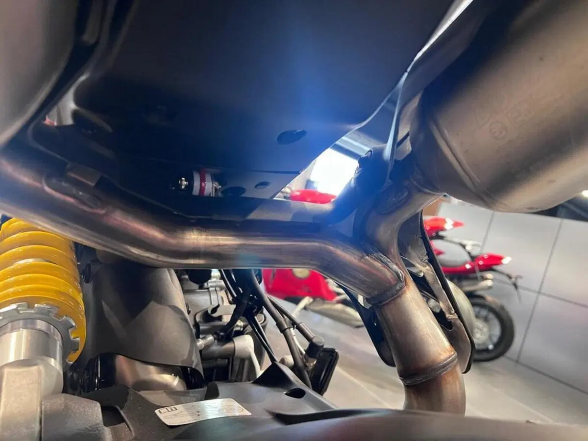 Ducati Hypermotard V2 (2026) (14)