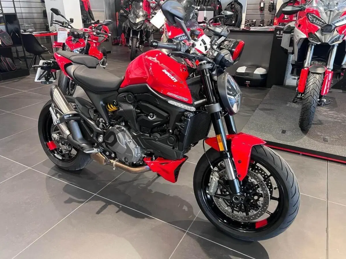 Ducati Monster 937 (2021 - 25) (2)