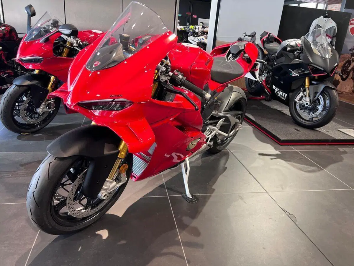 Ducati Panigale V4 S (2025 - 26) (4)