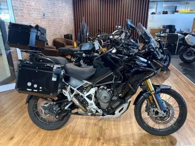 Triumph Tiger 1200 Rally Explorer (2022 - 23) usata