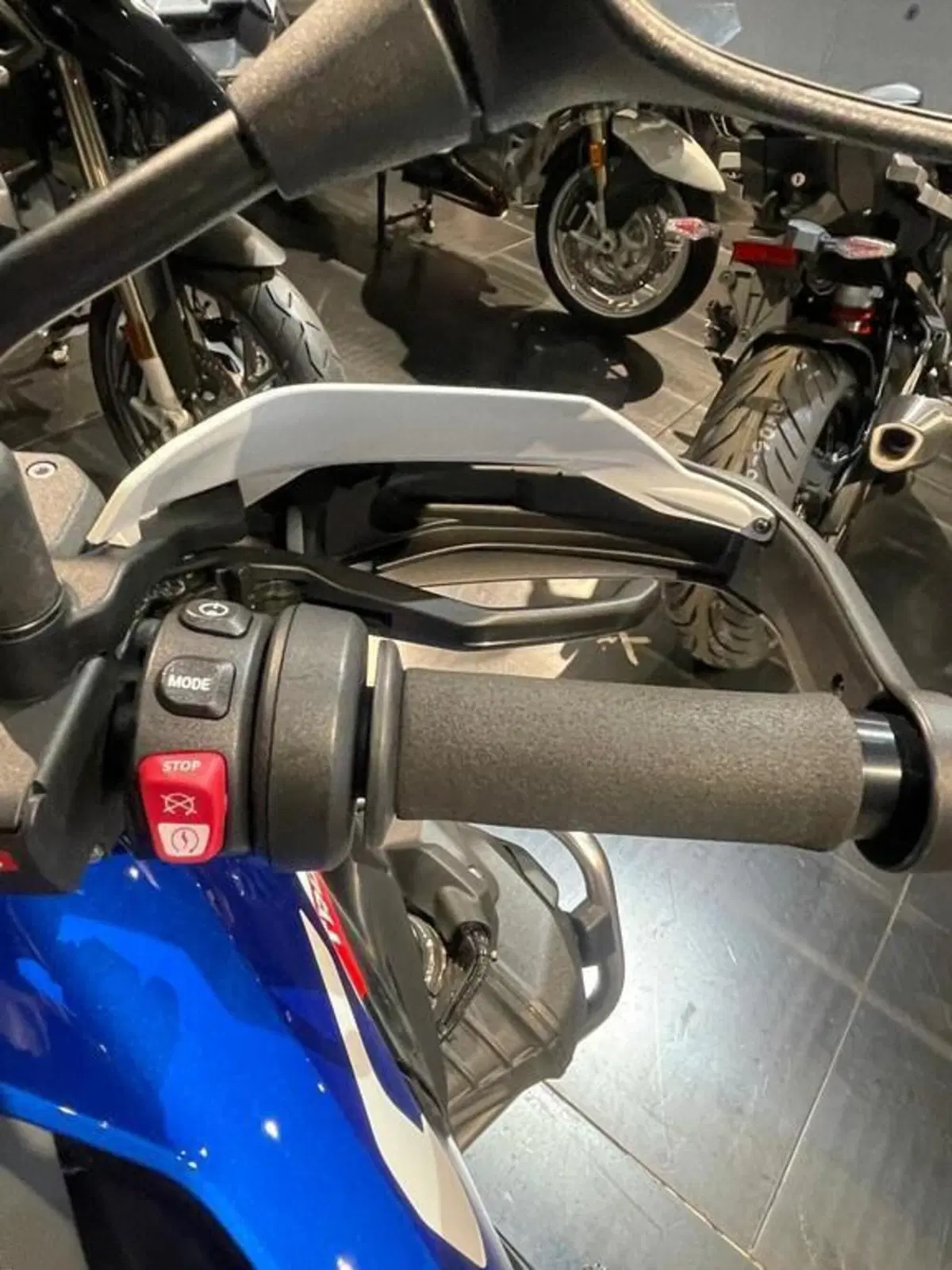 Bmw R 1300 GS (2023 - 26) (6)