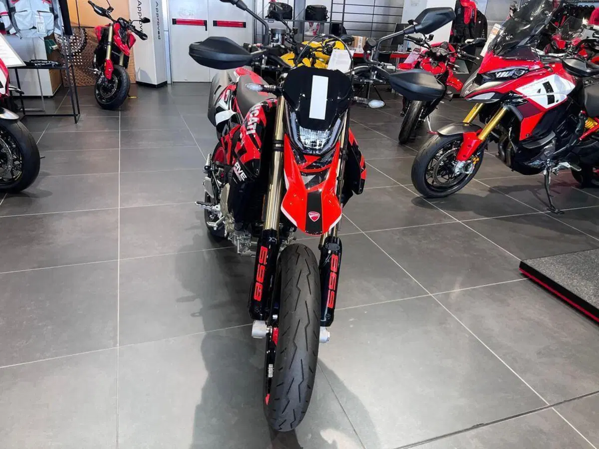 Ducati Hypermotard 698 Mono RVE (2024 - 26) (3)