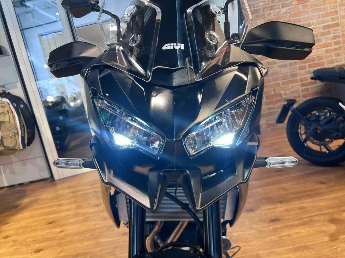 Kawasaki Versys 650 Tourer Plus (2025 - 26) (9)