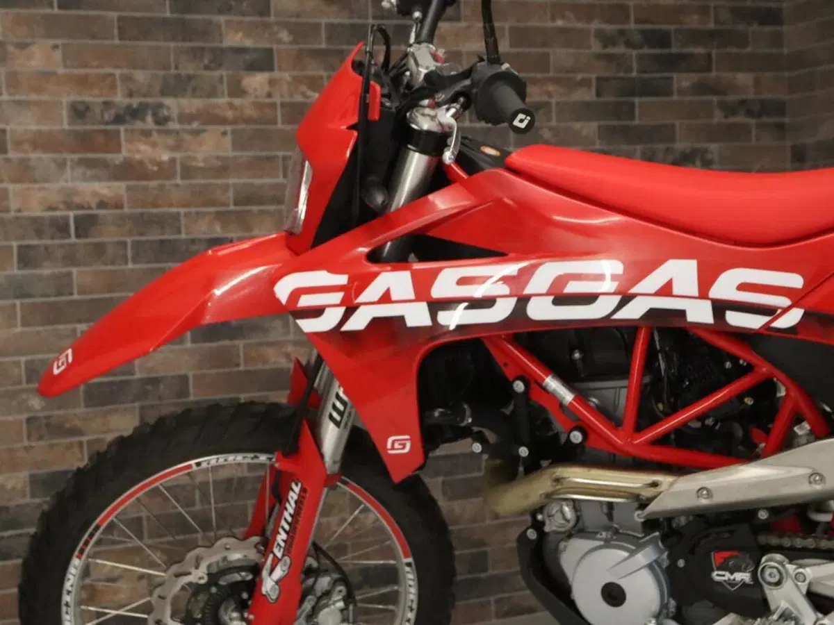 GASGAS ES 700 (2022 - 26) (10)
