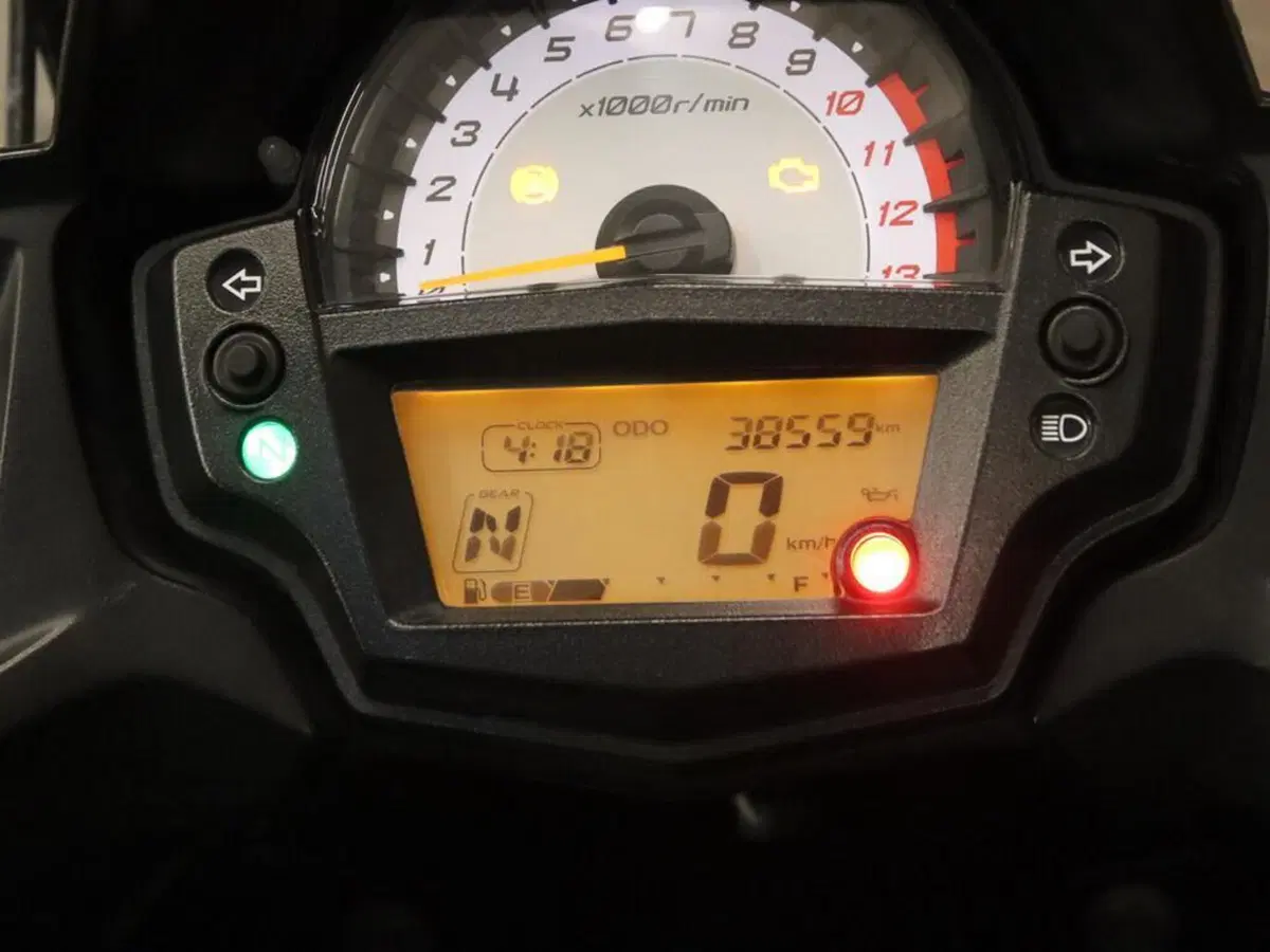 Kawasaki Versys 650 SE (2017) (15)