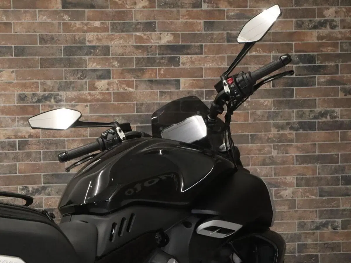 Ducati Diavel V4 (2023 - 26) (7)