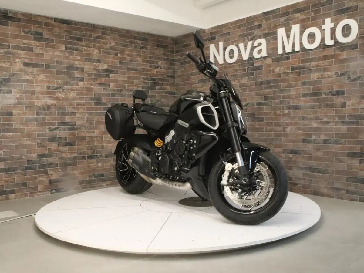 Ducati Diavel V4 (2023 - 26) (4)