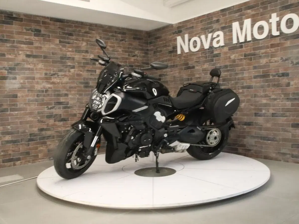 Ducati Diavel V4 (2023 - 26) (2)