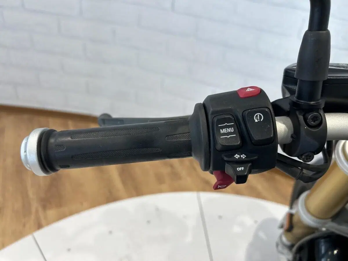 Bmw R nineT 1200 (2017 - 20) (10)