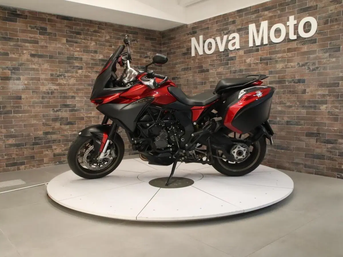 MV Agusta Turismo Veloce 800 Lusso (2021 - 23)