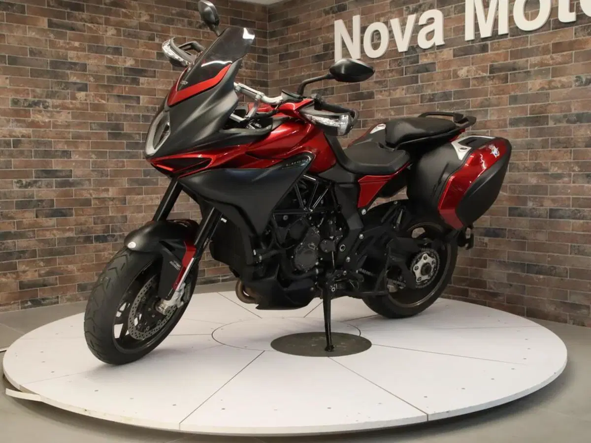 MV Agusta Turismo Veloce 800 Lusso (2021 - 23) (3)