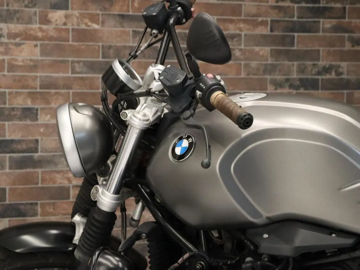 Bmw R nineT 1200 Scrambler (2016 - 20) (9)