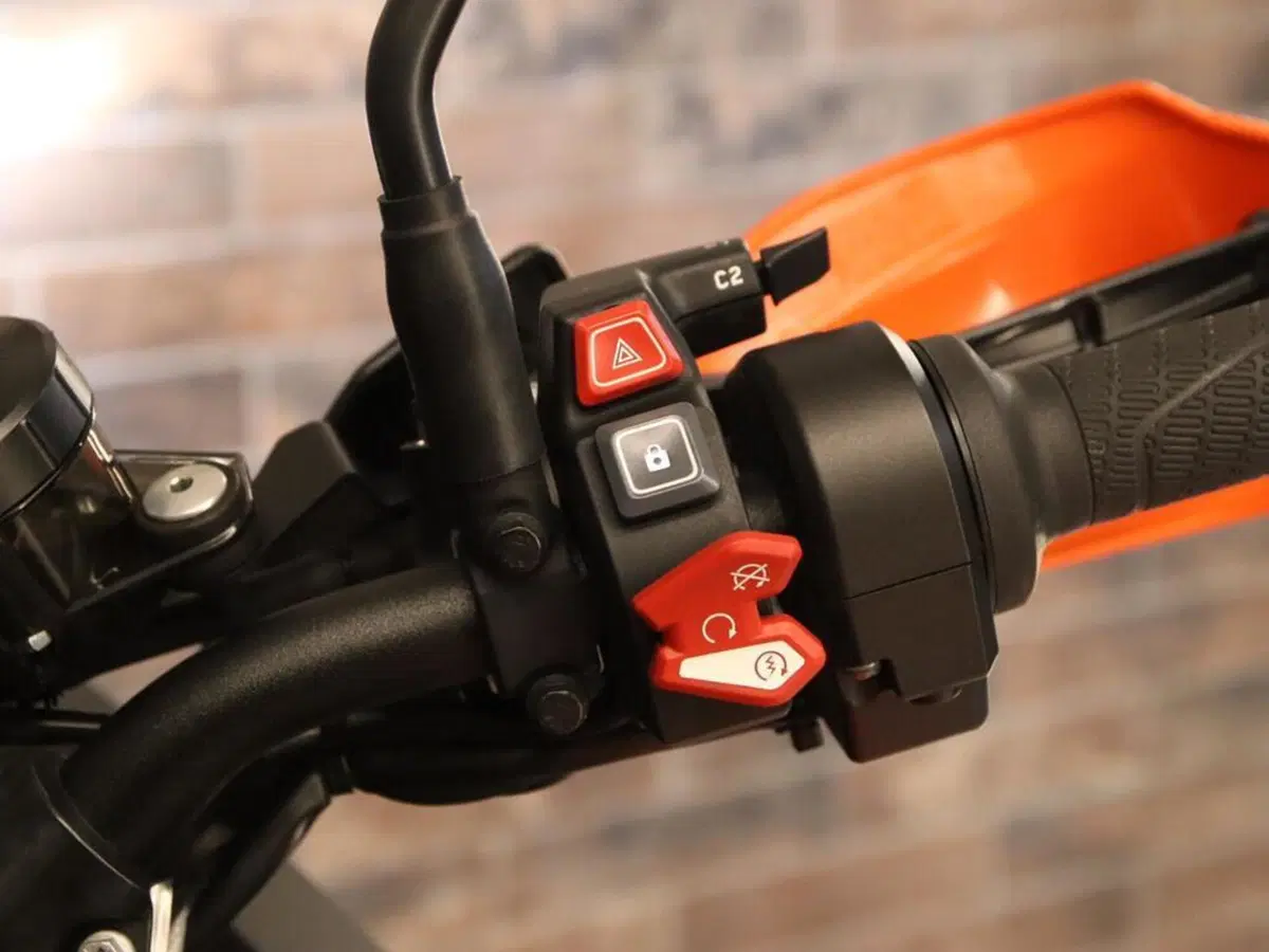 KTM 1290 Super Adventure S (2022 - 25) (14)