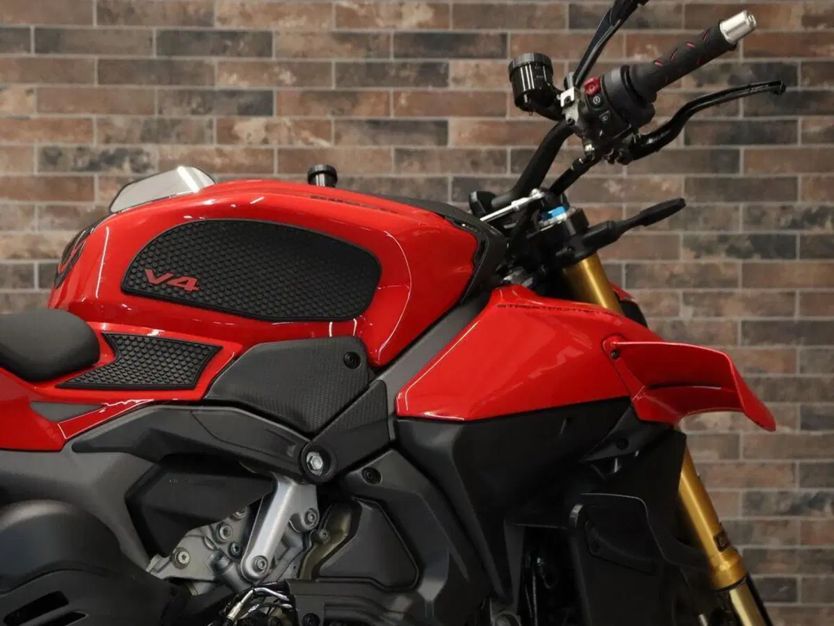 Ducati Streetfighter V4 1100 S (2021 - 22) (10)