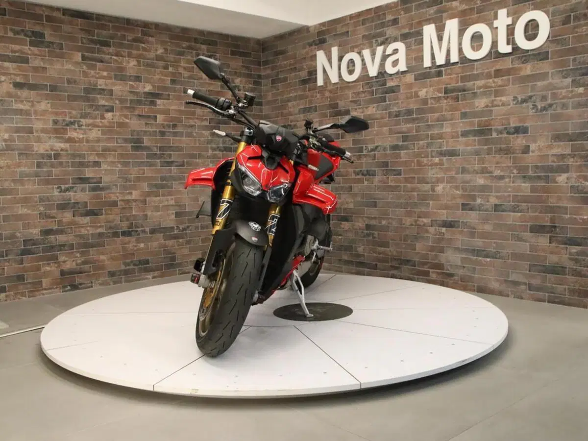 Ducati Streetfighter V4 1100 S (2021 - 22) (5)