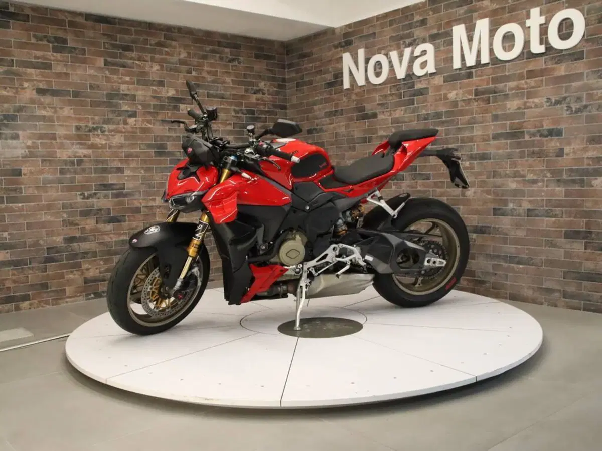 Ducati Streetfighter V4 1100 S (2021 - 22) (2)