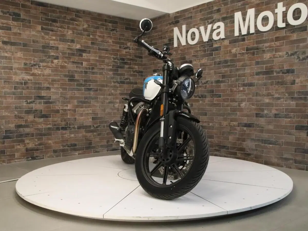 Triumph Speed Twin 900 (2025 - 26) (4)