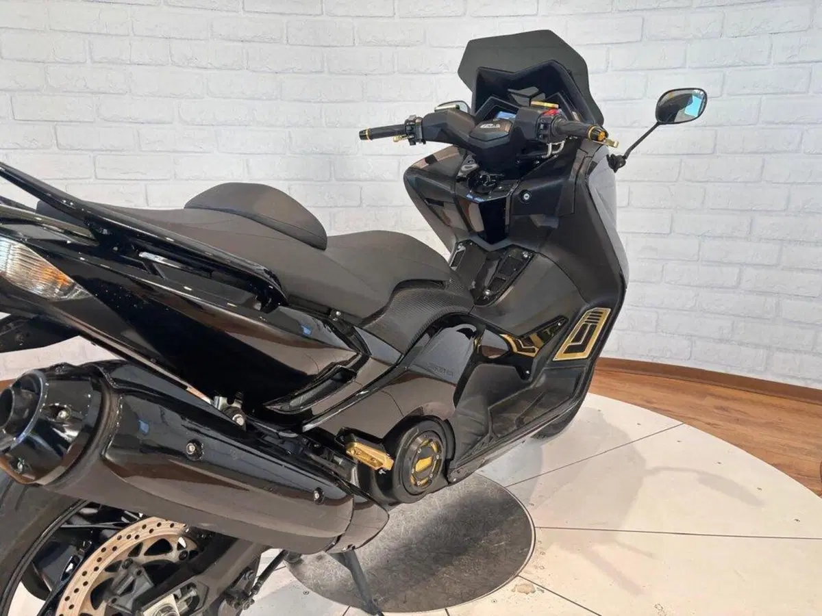 Yamaha T-Max 530 Bronze Max ABS (2014) (4)