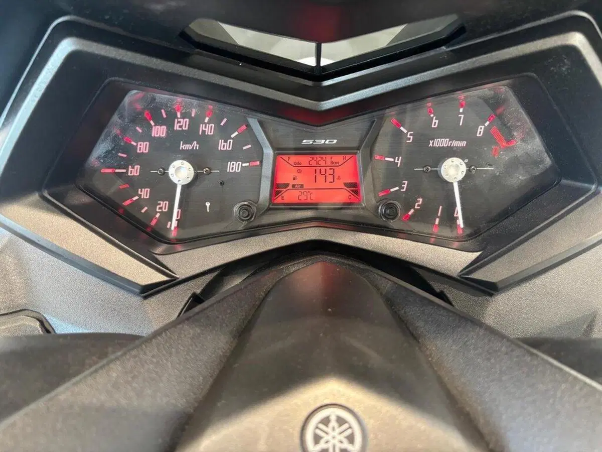Yamaha T-Max 530 Bronze Max ABS (2014) (12)