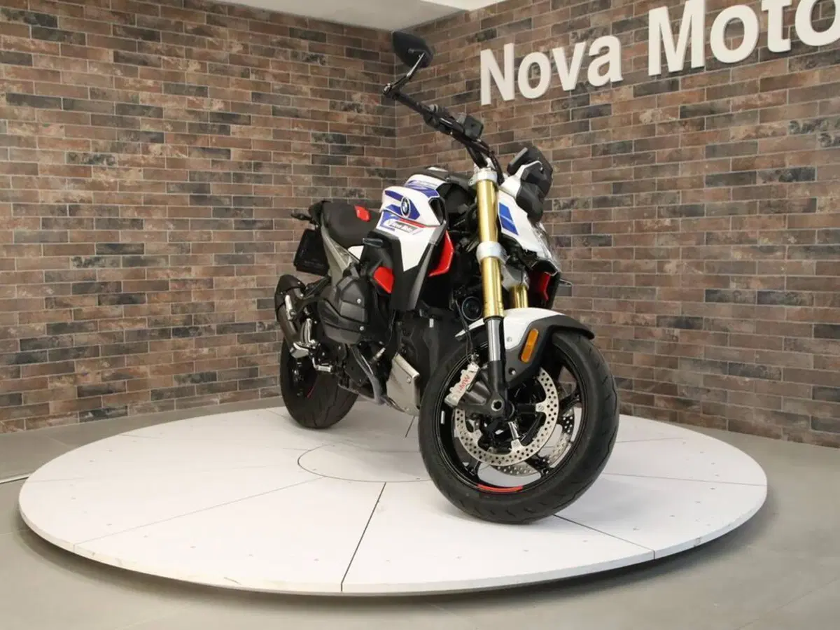 Bmw R 1300 R (2026 - 27) (5)