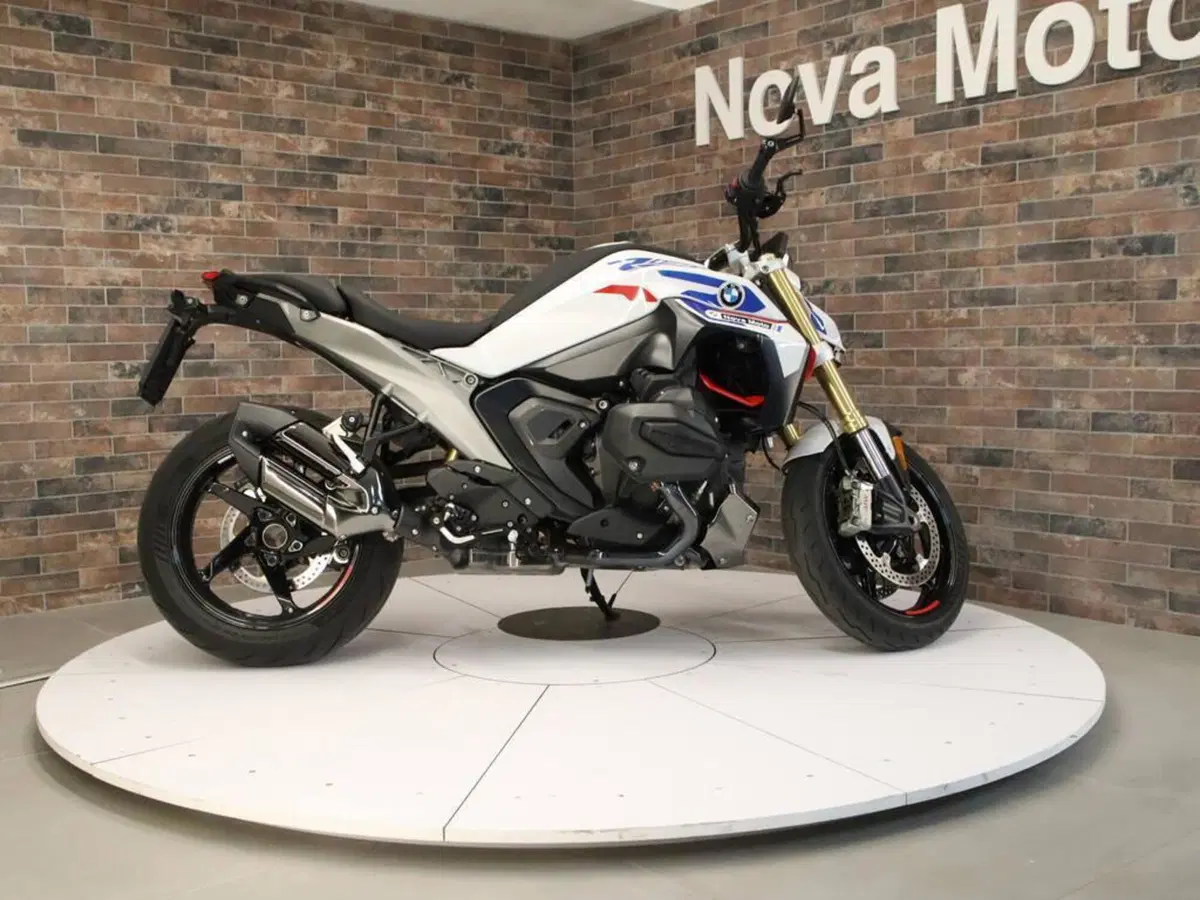 Bmw R 1300 R (2026 - 27) (7)