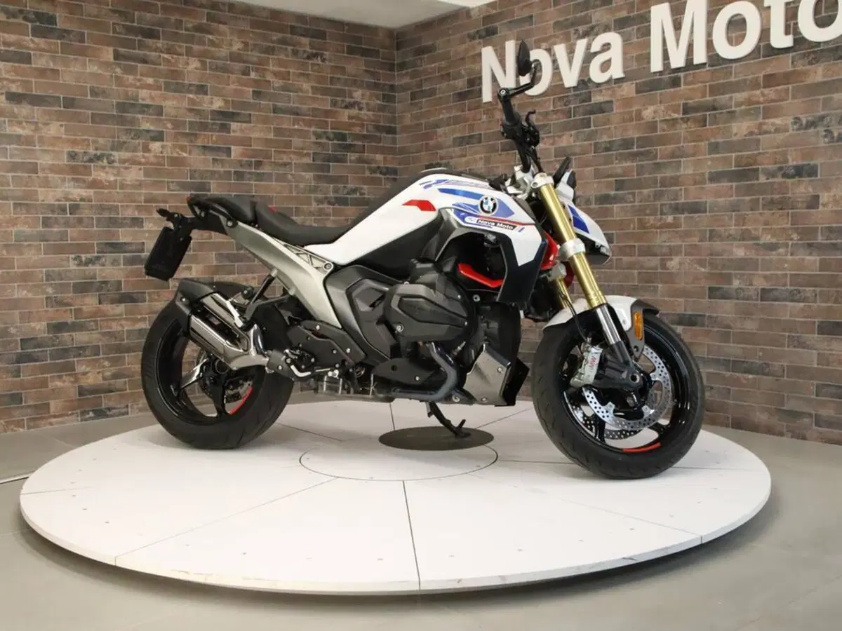 Bmw R 1300 R (2026 - 27) (6)