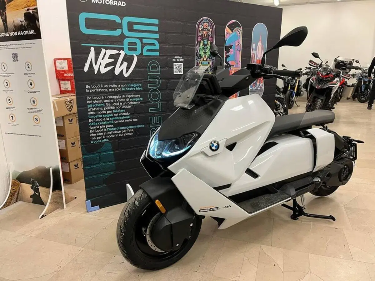 Bmw CE 04 (2021 - 25)