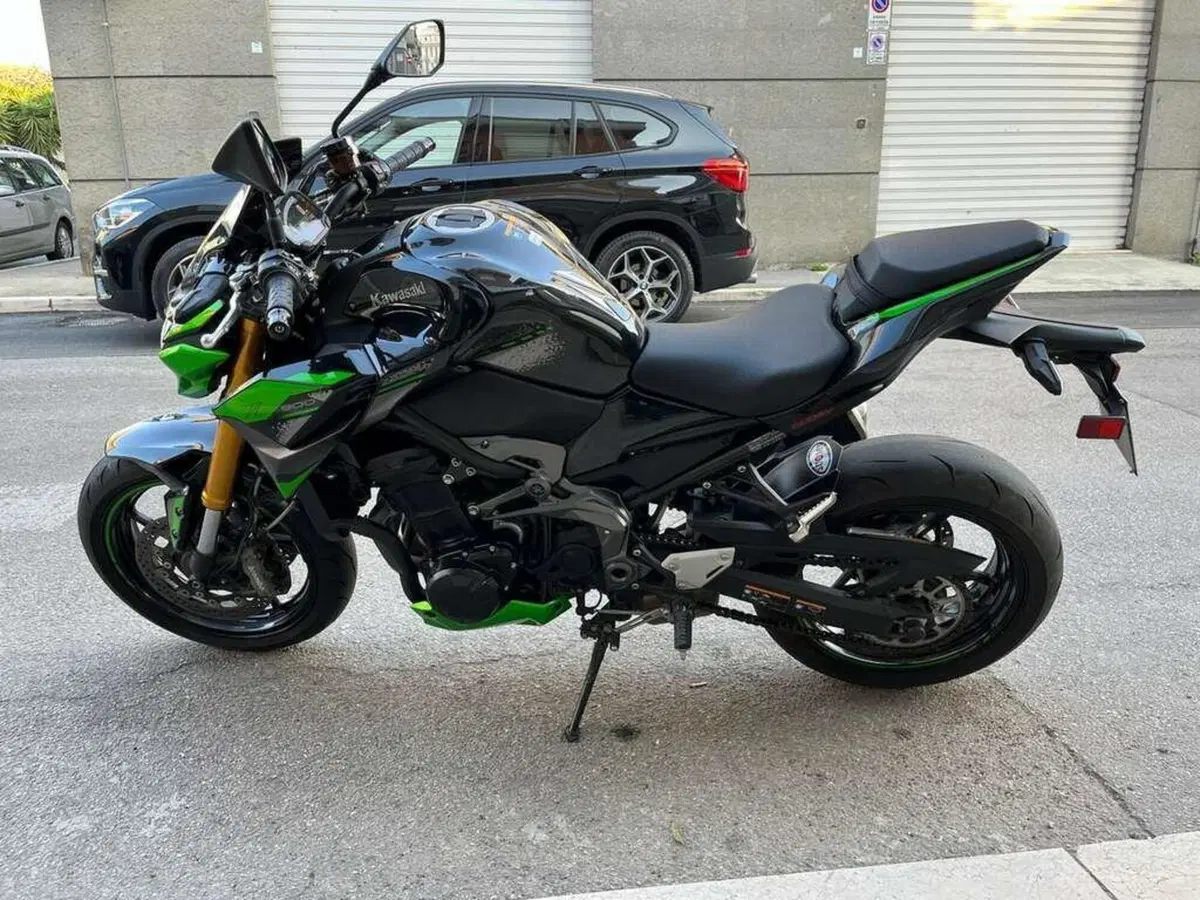 Kawasaki Z 900 SE (2022 - 24) (6)
