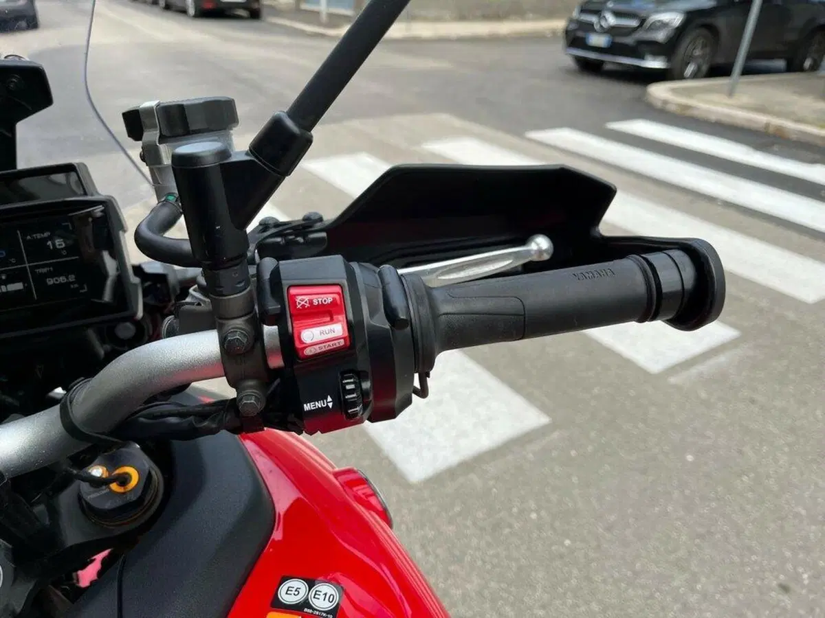 Yamaha MT-09 (2021 - 23) (11)