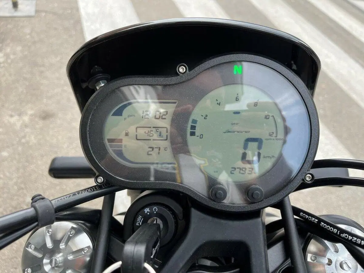 Benelli Leoncino 500 Trail (2021 - 26) (10)