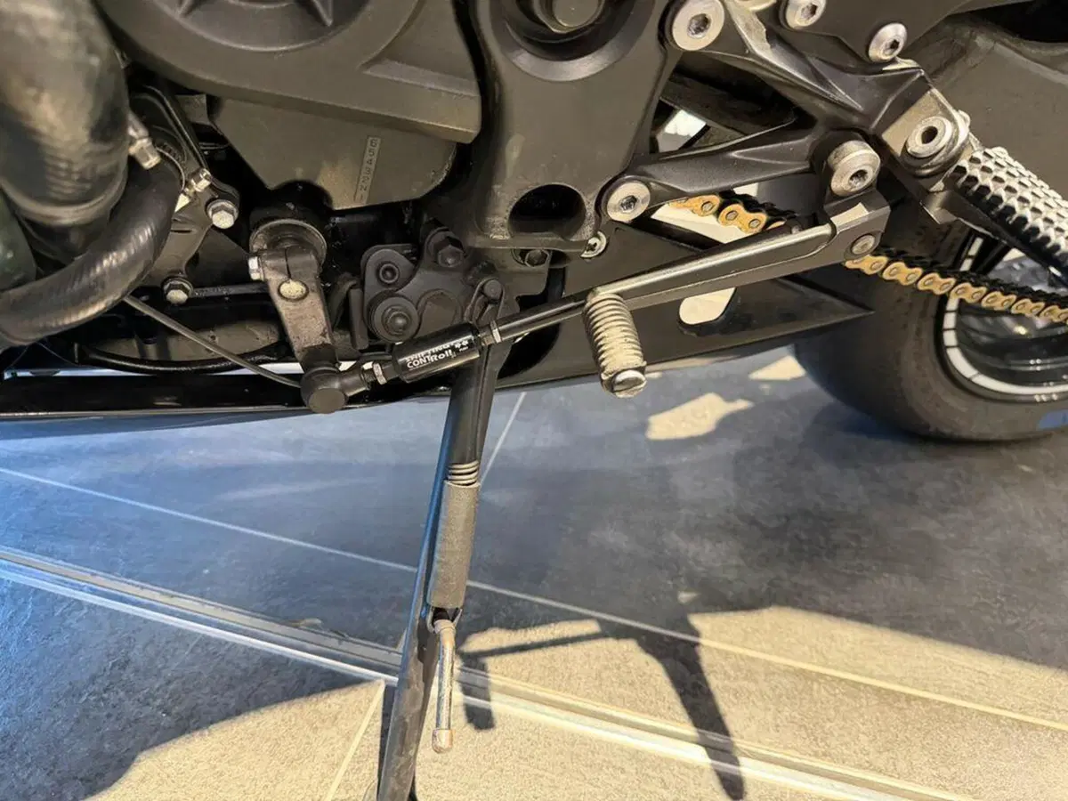 Kawasaki Ninja 1000 ZX-10R (2010 - 11) (7)