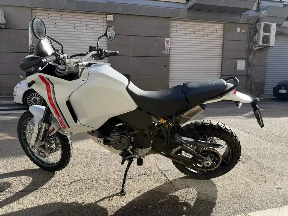 Ducati DesertX (2022 - 25) (7)