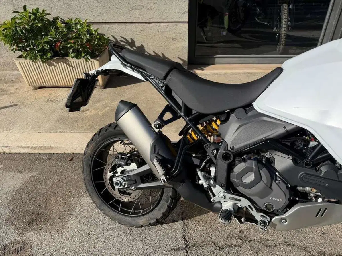 Ducati DesertX (2022 - 25) (6)