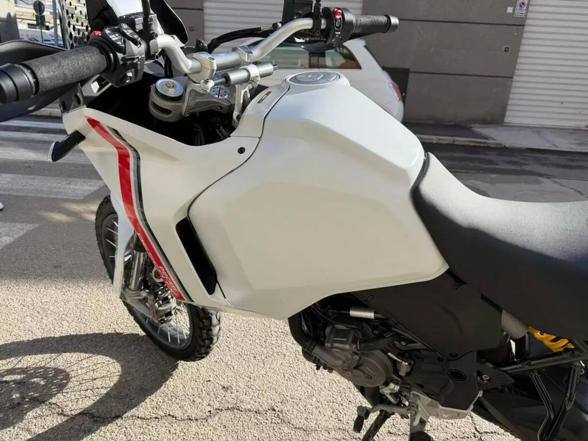 Ducati DesertX (2022 - 25) (8)