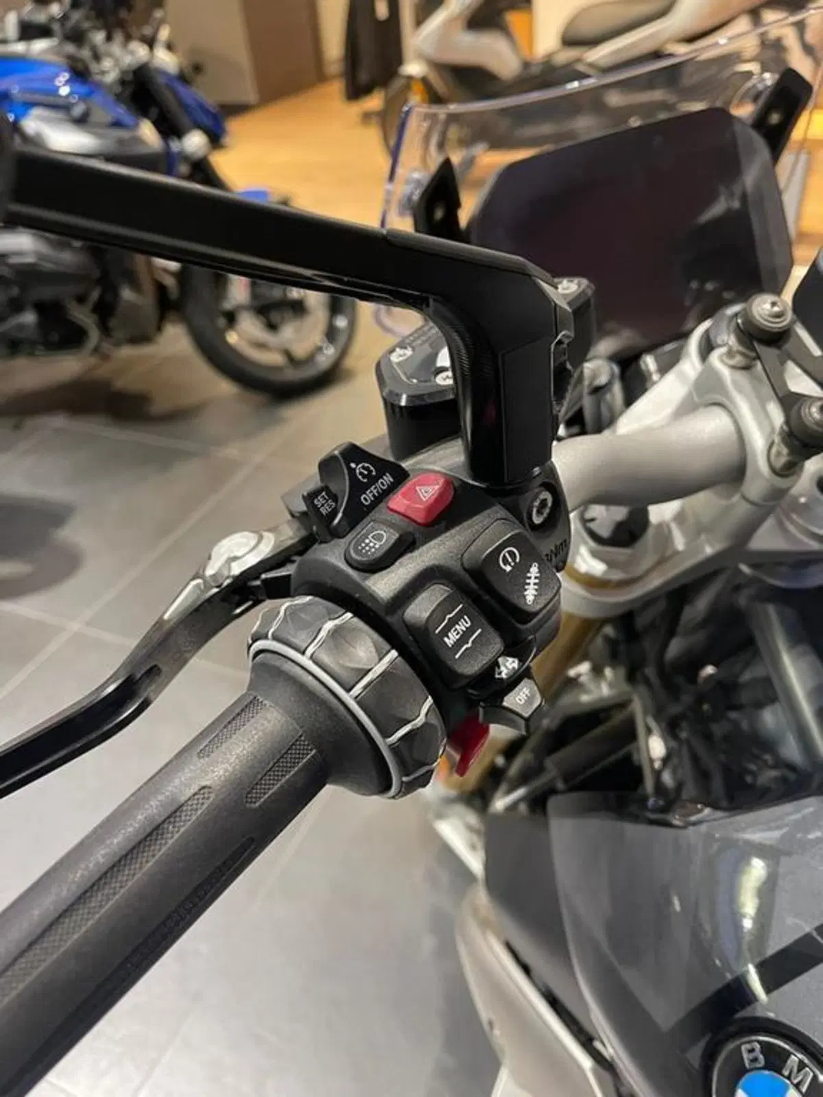 Bmw R 1250 R (2021 - 25) (8)