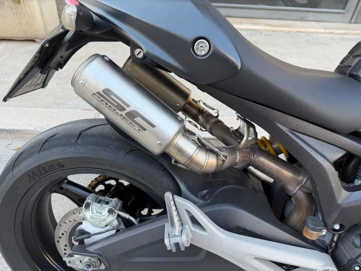 Ducati Monster 696 (2008 - 13) (7)