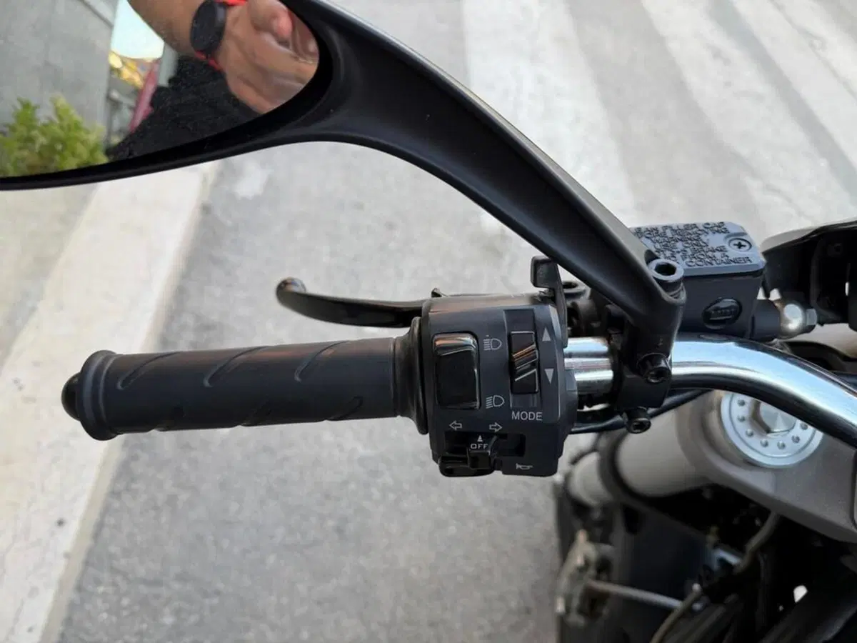 Ducati Monster 696 (2008 - 13) (11)