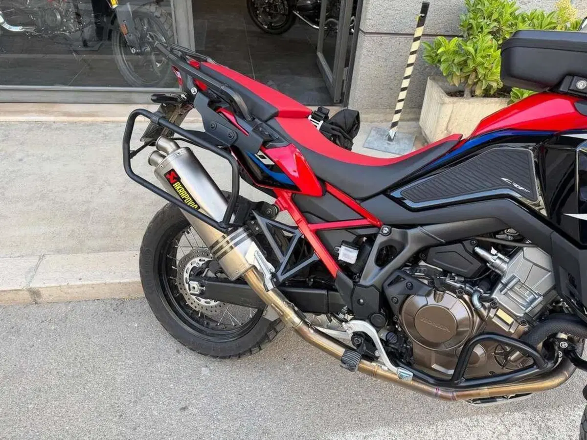 Honda Africa Twin CRF 1100L (2022 - 23) (6)