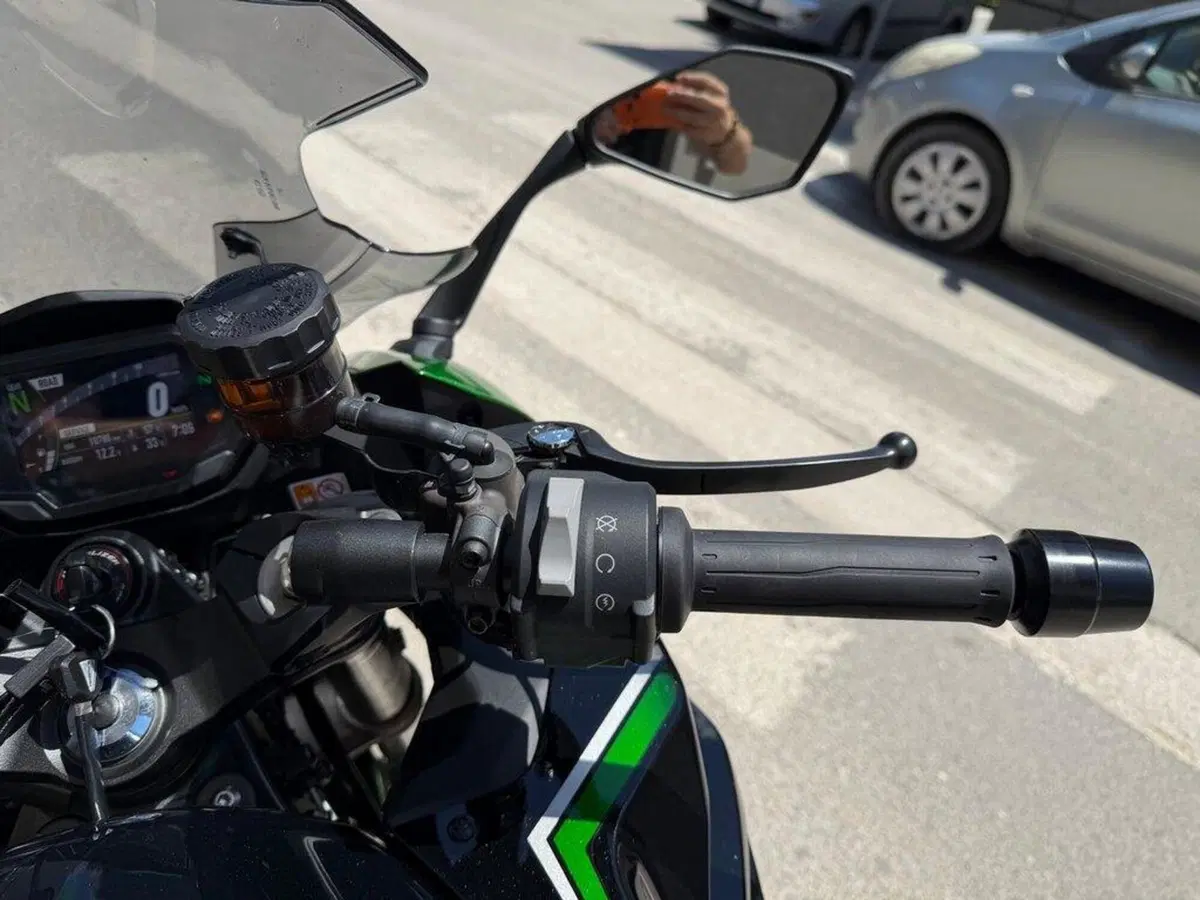 Kawasaki Ninja 1000 SX Tourer (2021 - 24) (11)