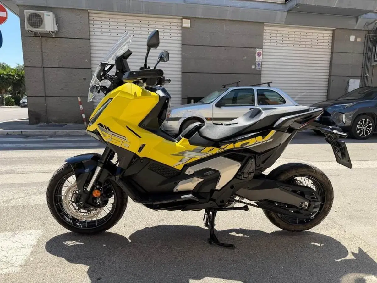 Honda X-ADV 750 DCT (2021 - 24) (6)