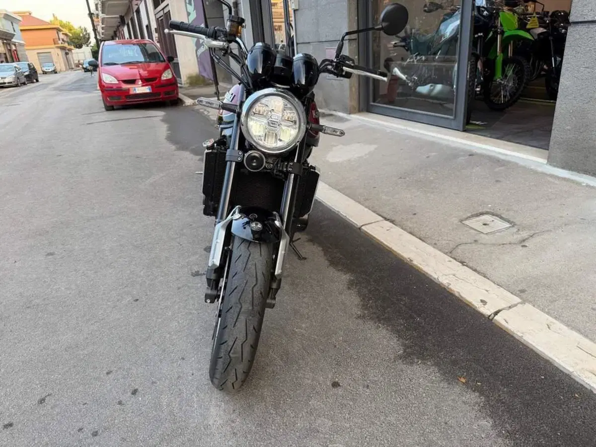 Kawasaki Z 900 RS (2022 - 25) (3)